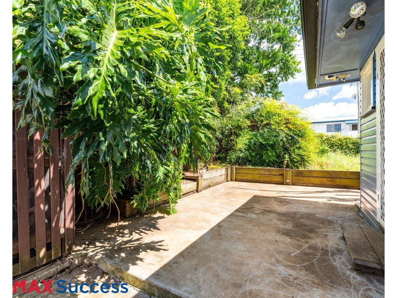 5 Greyfriars Street, Rockville QLD 4350