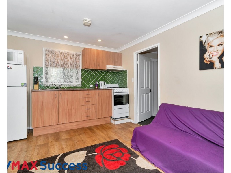 5 Greyfriars Street, Rockville QLD 4350