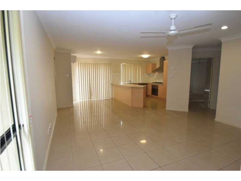 1/86C Hogg Street, Rockville QLD 4350