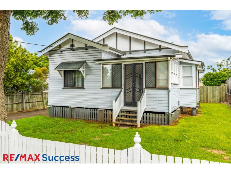 42 Clark Street, South Toowoomba QLD 4350