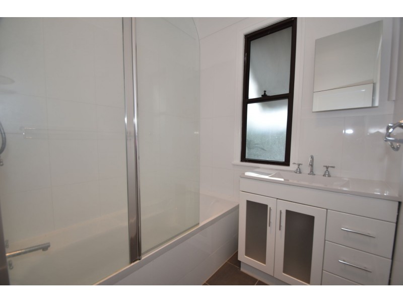 42 Clark Street, South Toowoomba QLD 4350