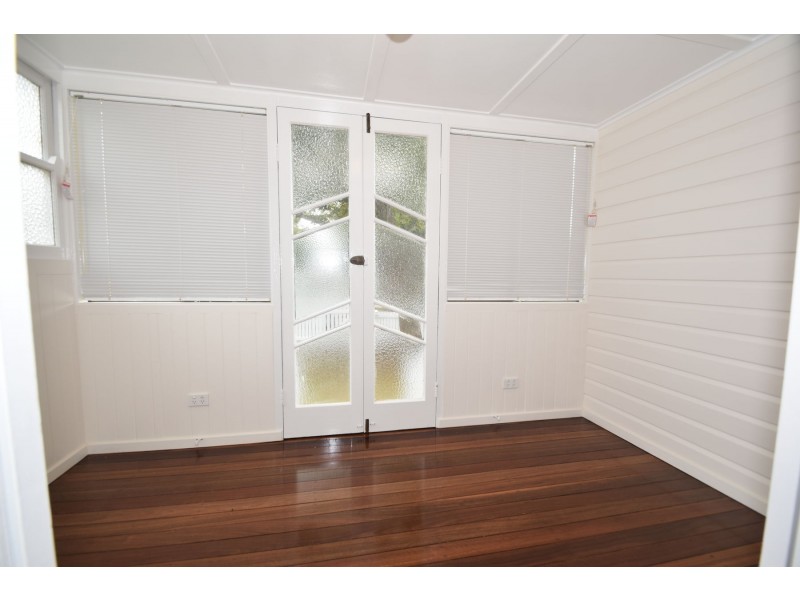 42 Clark Street, South Toowoomba QLD 4350