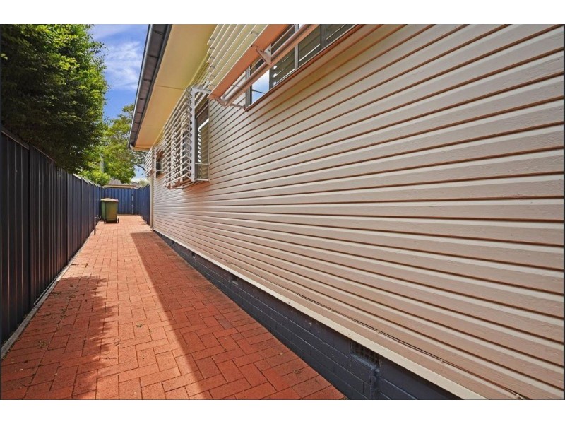 316 West Street, Kearneys Spring QLD 4350