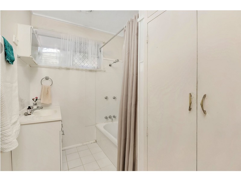 102 Vanity Street, Rockville QLD 4350