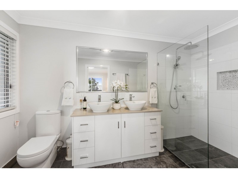 2 Sugars Street, Rangeville QLD 4350