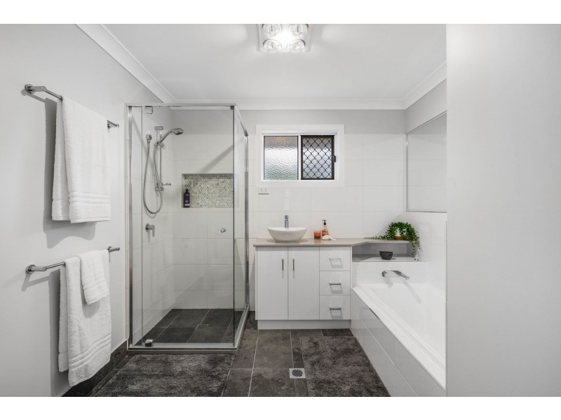 2 Sugars Street, Rangeville QLD 4350