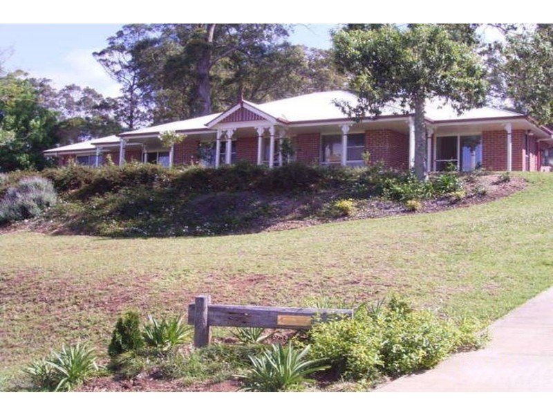 4 Hillsdale Crescent, Blue Mountain Heights QLD 4350