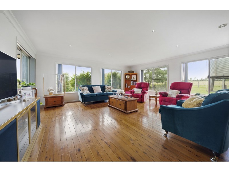 223 Love Road, Wyreema QLD 4352