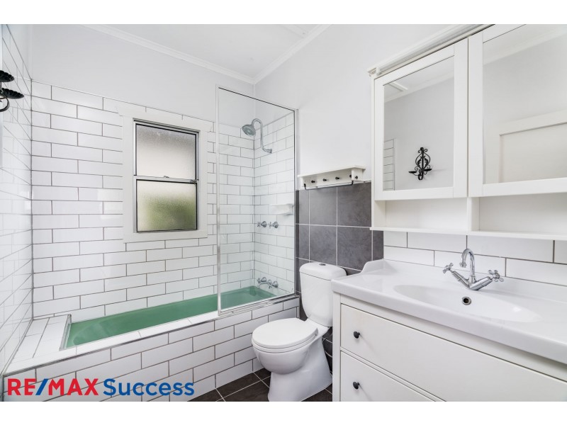 13 Norah Street, Centenary Heights QLD 4350