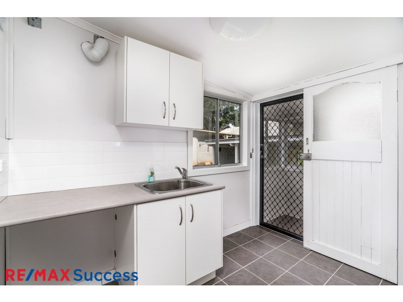 13 Norah Street, Centenary Heights QLD 4350