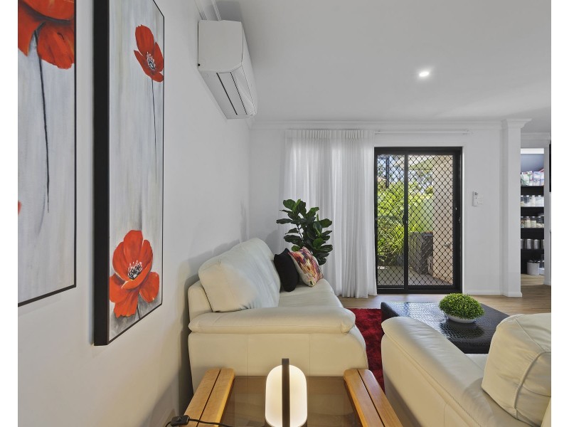 227 New England Highway, Harlaxton QLD 4350