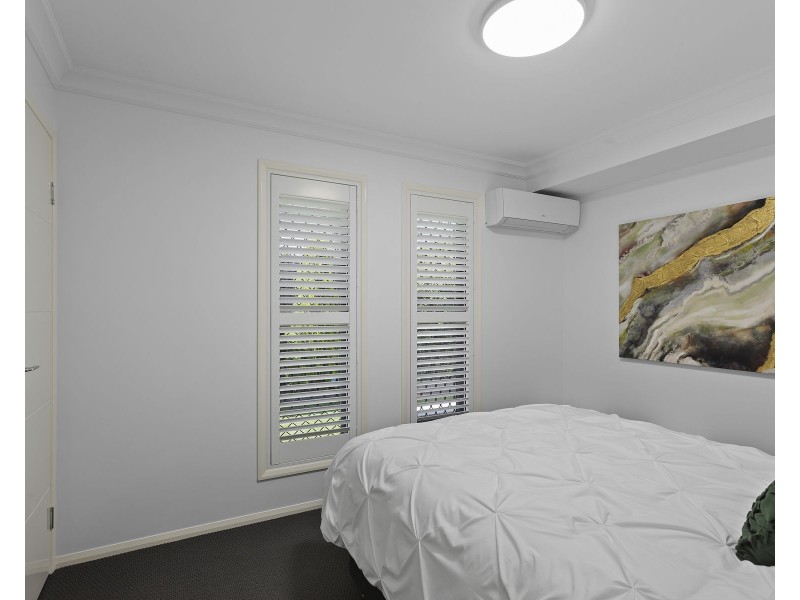 227 New England Highway, Harlaxton QLD 4350