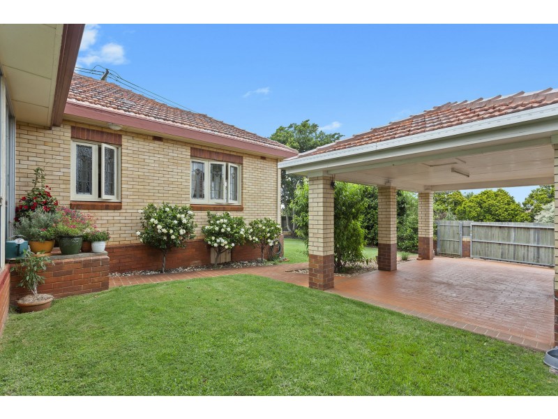 12 Burke Street, Rangeville QLD 4350