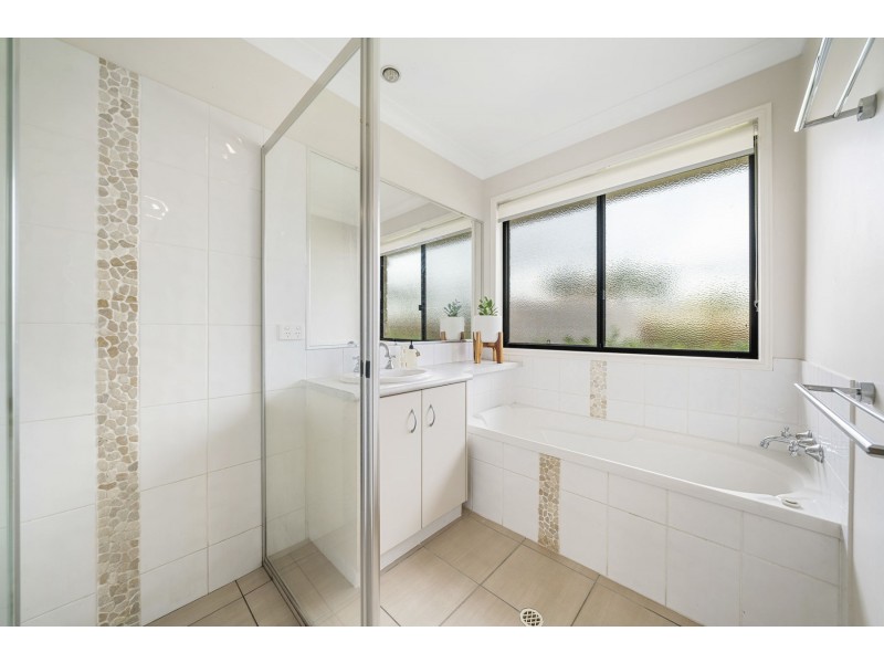 6 Mocatta Street, Goombungee QLD 4354