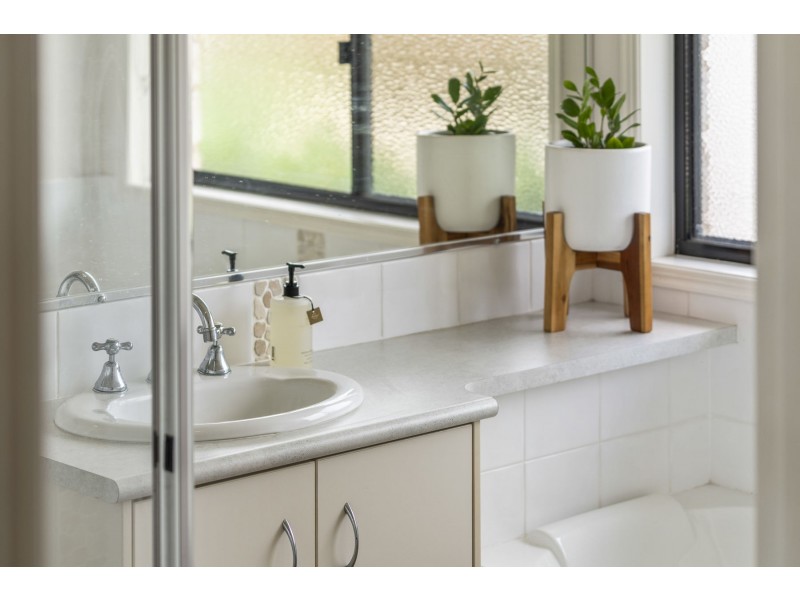 6 Mocatta Street, Goombungee QLD 4354