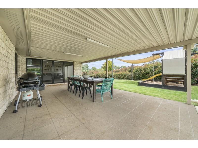 6 Mocatta Street, Goombungee QLD 4354