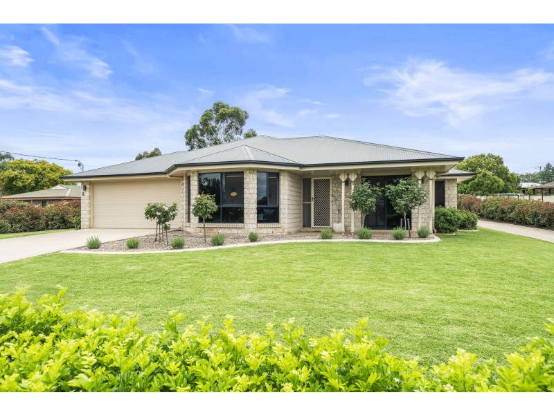 6 Mocatta Street, Goombungee QLD 4354