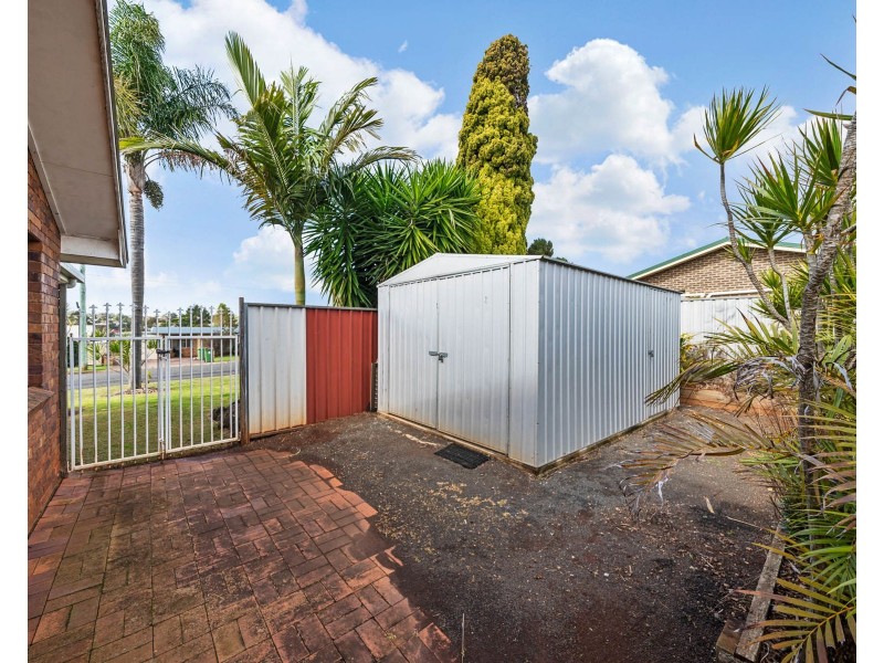 5 Elliott Street, Kearneys Spring QLD 4350