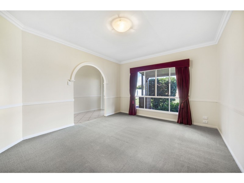 12 Mather Street, Highfields QLD 4352