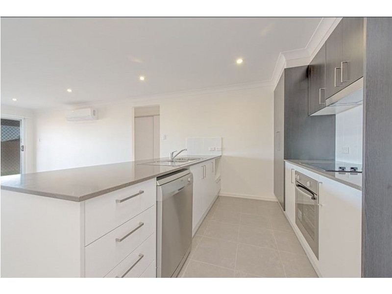 32 Parkview Drive, Glenvale QLD 4350