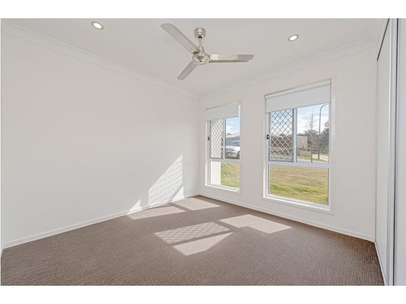 32 Parkview Drive, Glenvale QLD 4350