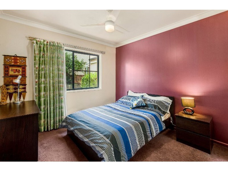 8 Howard Street, Middle Ridge QLD 4350