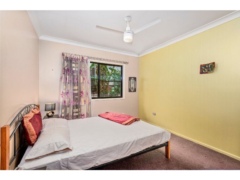 8 Howard Street, Middle Ridge QLD 4350