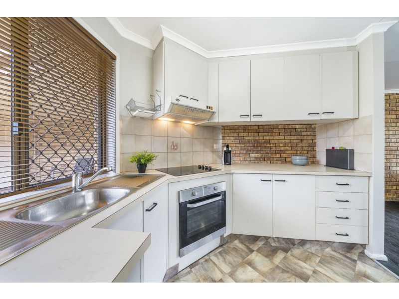 6/6 Honey Street, Harristown QLD 4350