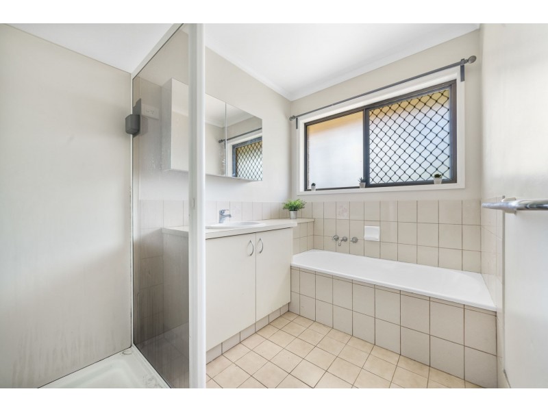 6/6 Honey Street, Harristown QLD 4350