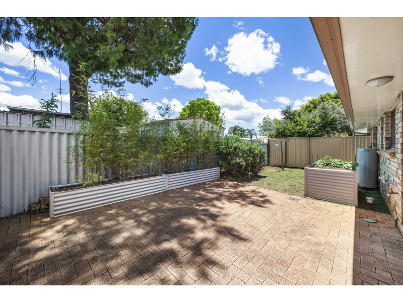 6/6 Honey Street, Harristown QLD 4350