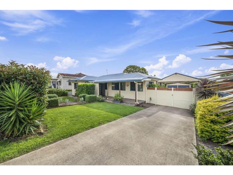 19 Kenilworth Street, North Toowoomba QLD 4350