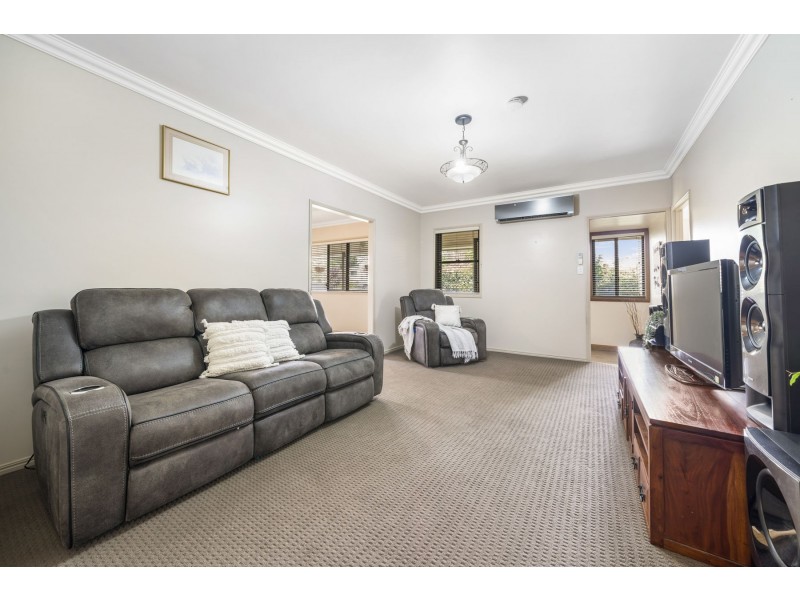 19 Kenilworth Street, North Toowoomba QLD 4350