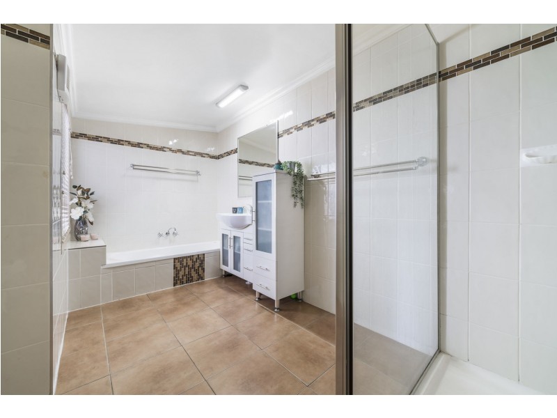 19 Kenilworth Street, North Toowoomba QLD 4350