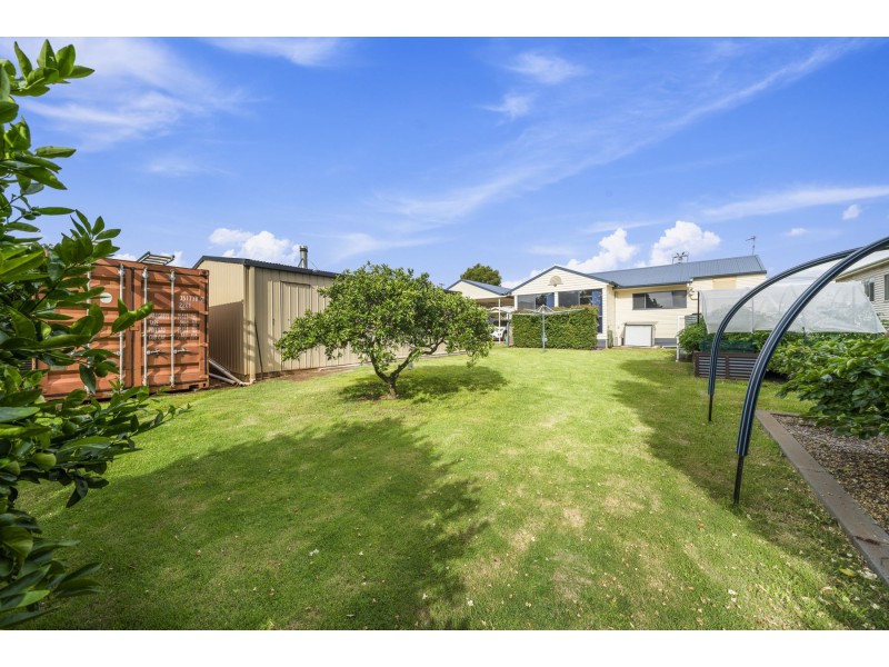 19 Kenilworth Street, North Toowoomba QLD 4350