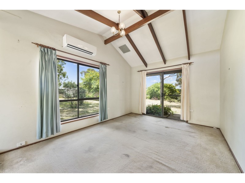 2 Neville Street, Meringandan West QLD 4352