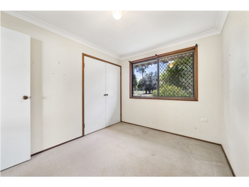 2 Neville Street, Meringandan West QLD 4352