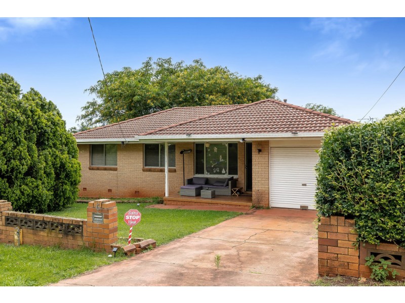 6 Diosma Street, Centenary Heights QLD 4350