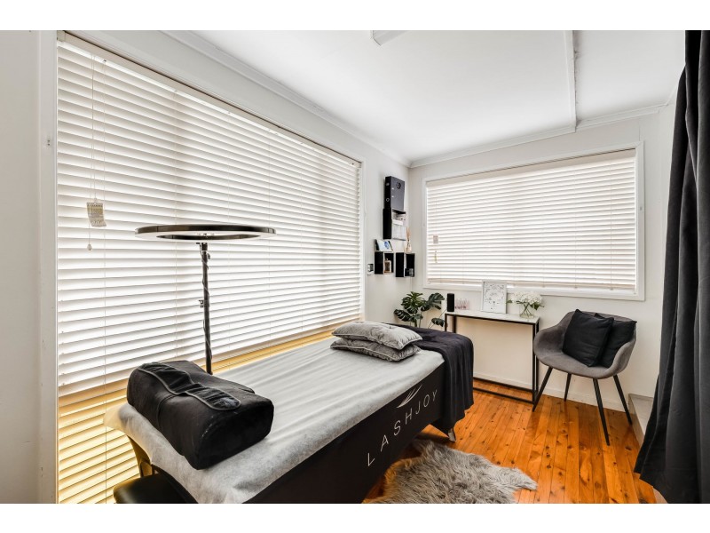 6 Diosma Street, Centenary Heights QLD 4350