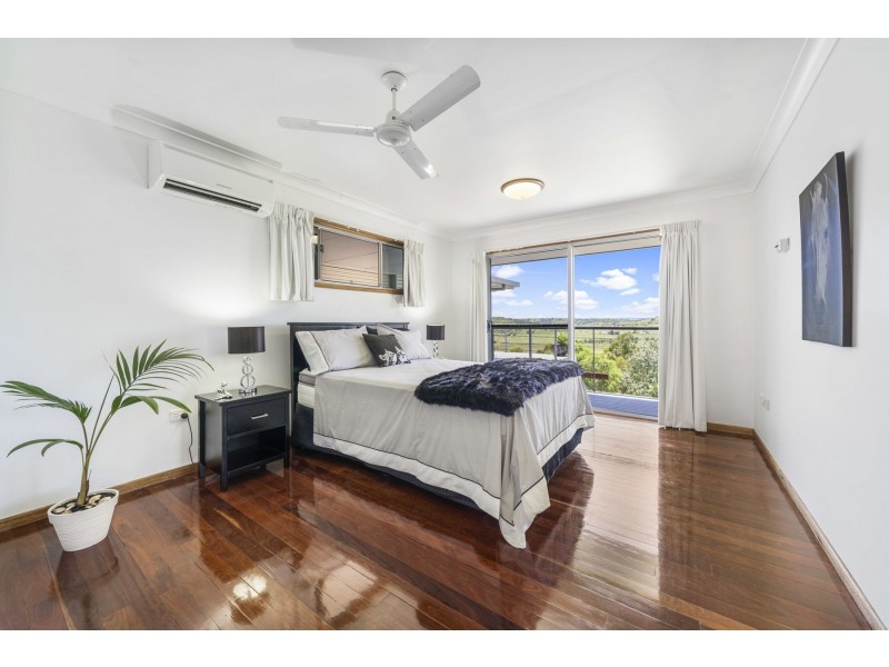 6 Lynda Court, Glencoe QLD 4352