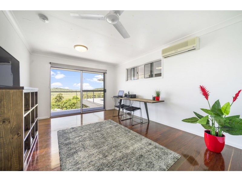 6 Lynda Court, Glencoe QLD 4352