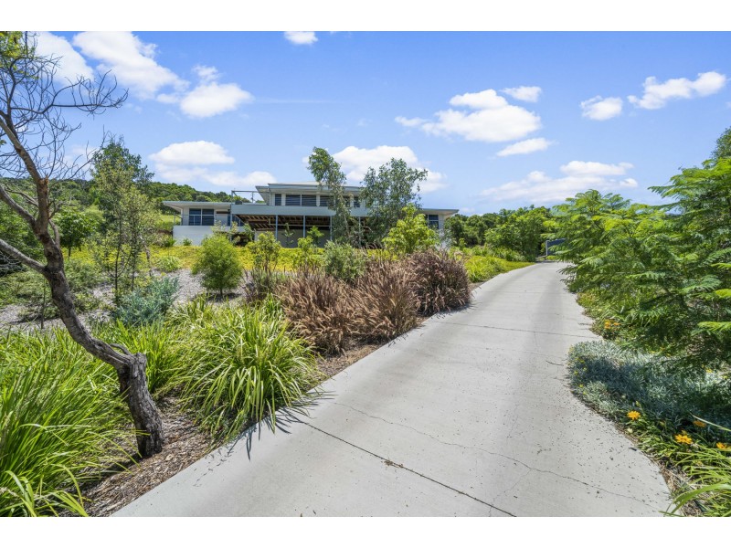 6 Lynda Court, Glencoe QLD 4352