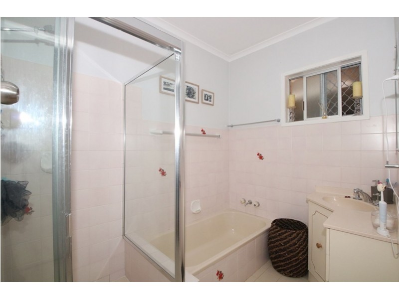 39 Martini Street, Mount Lofty QLD 4350