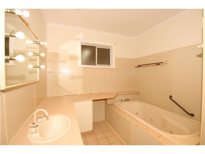 391 Alderley St, South Toowoomba QLD 4350
