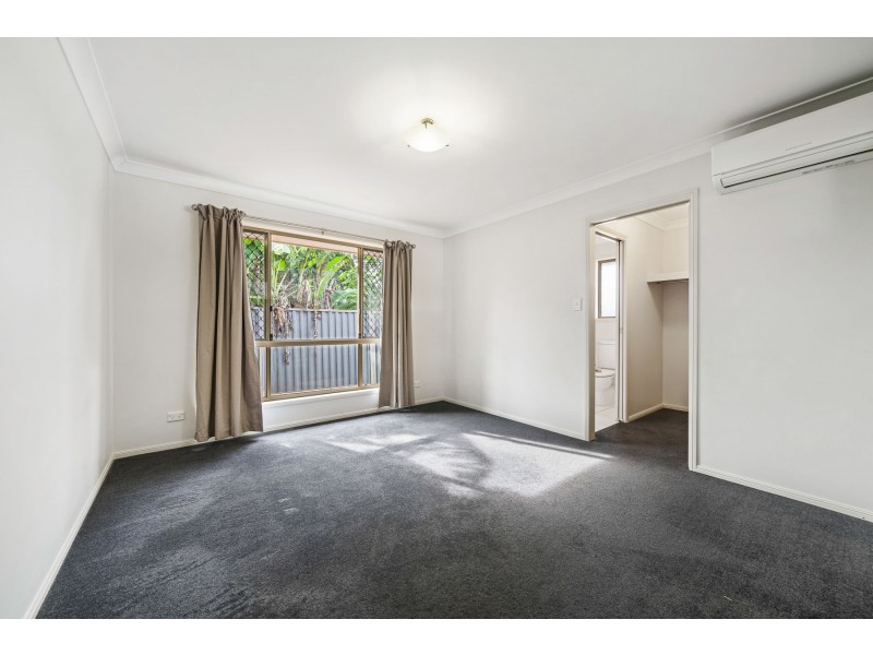 9 Chopin Street, Rockville QLD 4350