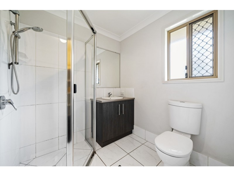 9 Chopin Street, Rockville QLD 4350