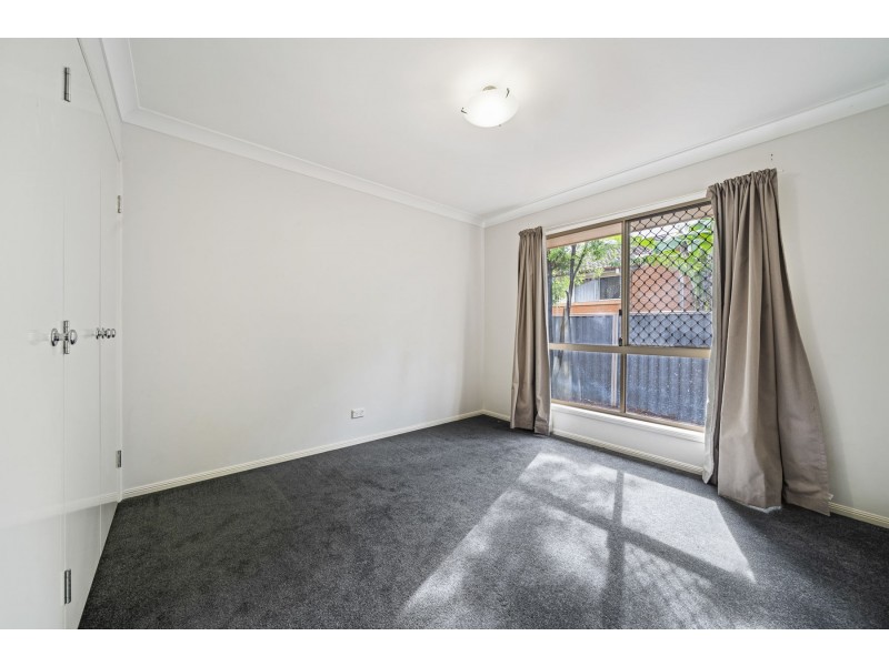 9 Chopin Street, Rockville QLD 4350