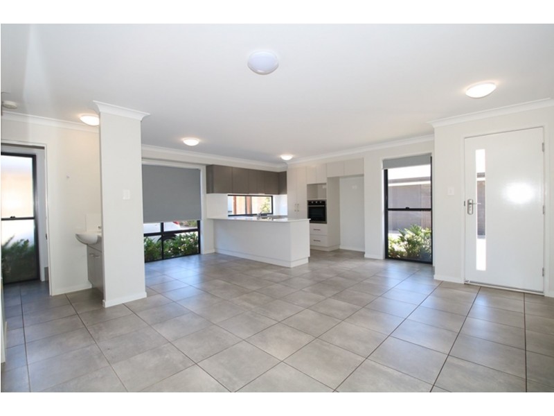 8/28 Ellis Street, Wilsonton QLD 4350