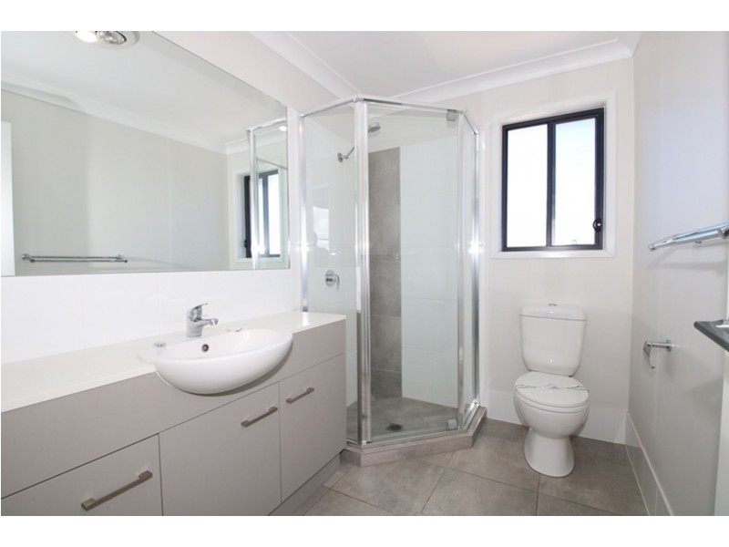 8/28 Ellis Street, Wilsonton QLD 4350