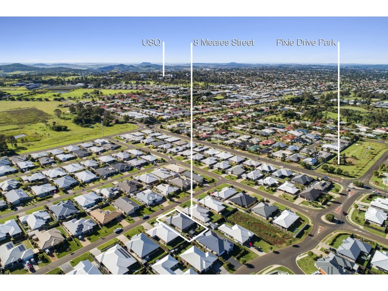 8 Meares Street, Kearneys Spring QLD 4350