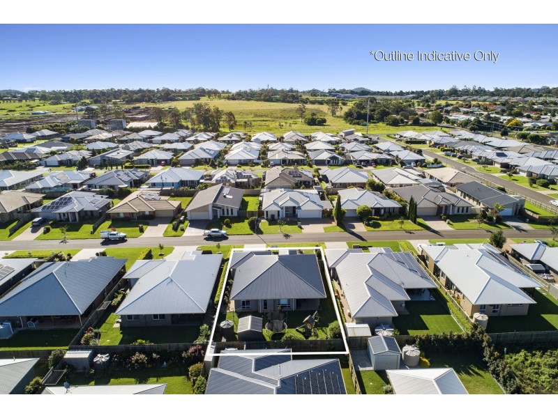 8 Meares Street, Kearneys Spring QLD 4350